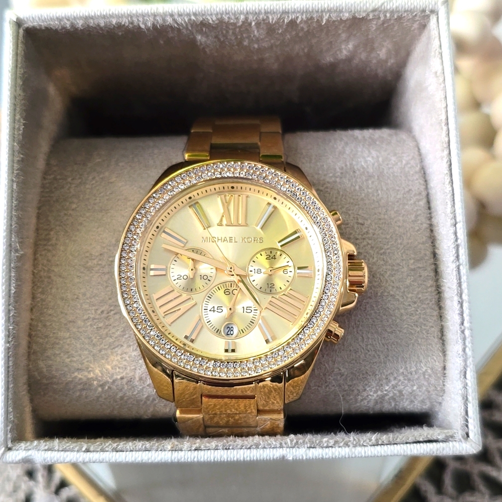 Michael Kors womens Wren Chronograph Gold-Tone Stainless Steel Watch 42 mm 💖